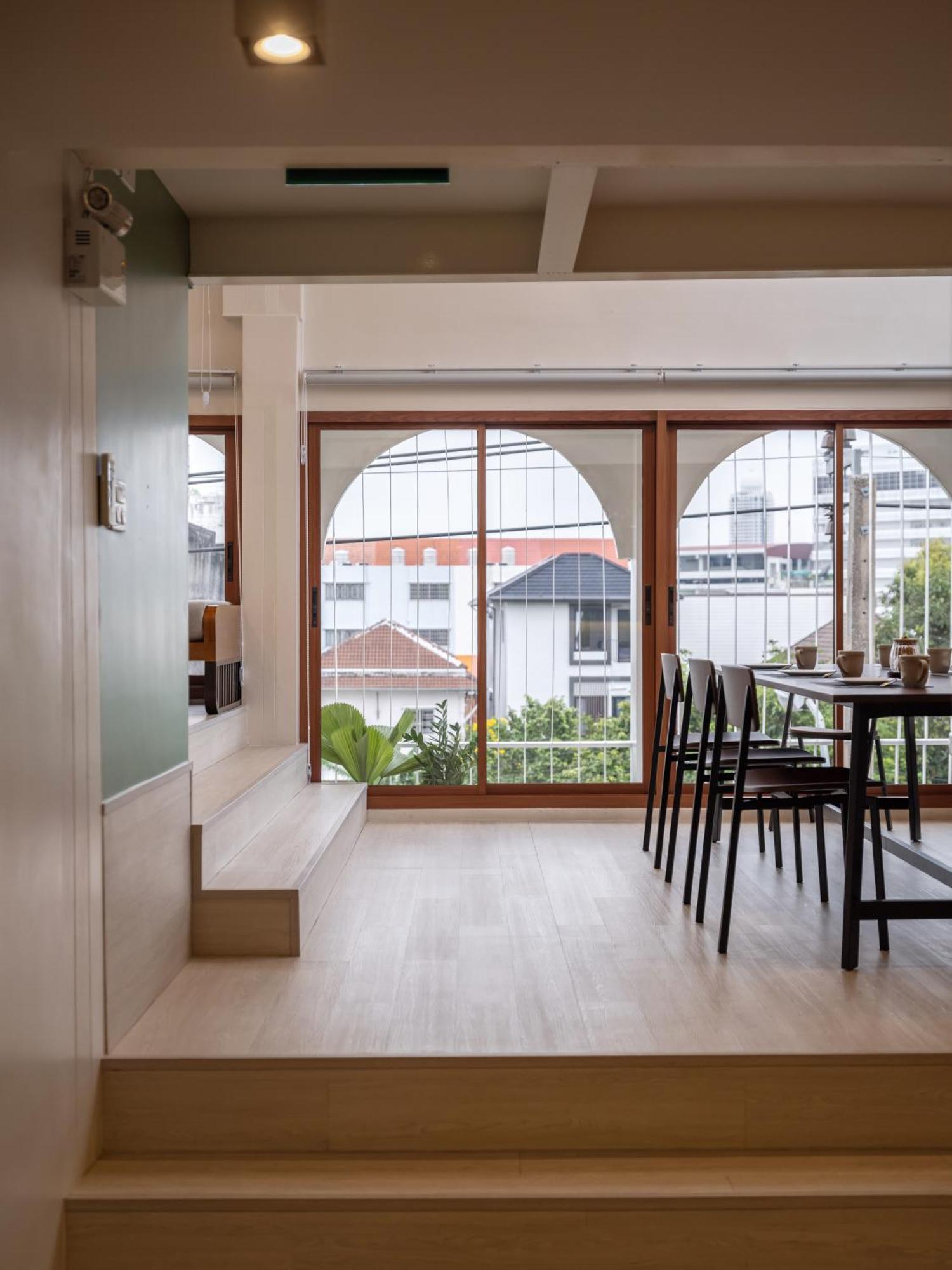 Апартаменты Bedtime Storeys Near Icon Siam